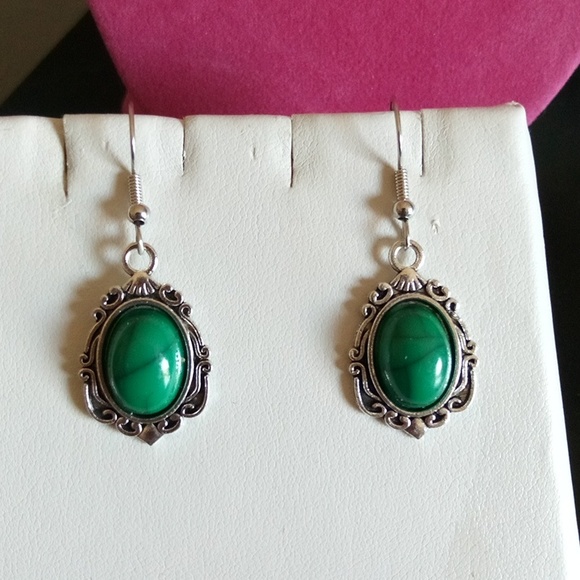 New Green Turquoise Jewelry Set - Picture 4 of 6